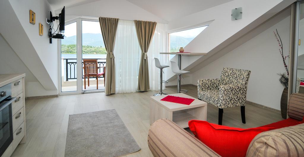 Apartments Zukovac Tivat Ngoại thất bức ảnh