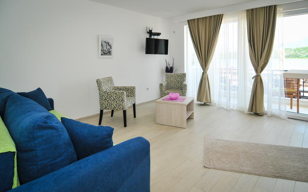 Apartments Zukovac Tivat Ngoại thất bức ảnh